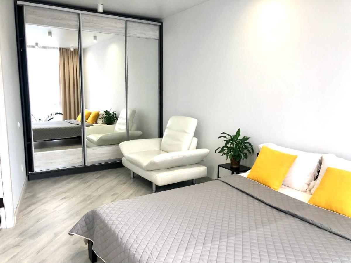 Osapart Ideal Apartment In The Complex Great Britain Lviv Exterior foto